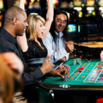 利用在线娱乐场的红利赚钱-足彩论坛-足彩策略-足彩投注网